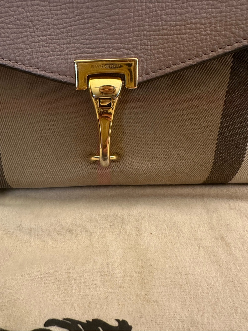 Burberry Derby Calfskin House Check Small Macken Crossbody Bag Pale Orchid - Picture 9 of 15